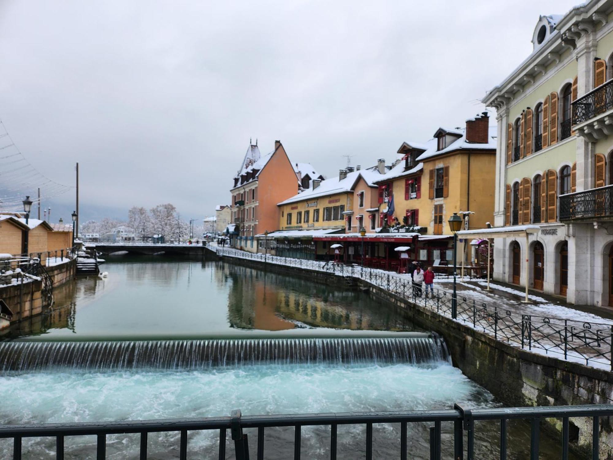 Hyper Centre Annecy Et Bord Du Lac Экстерьер фото