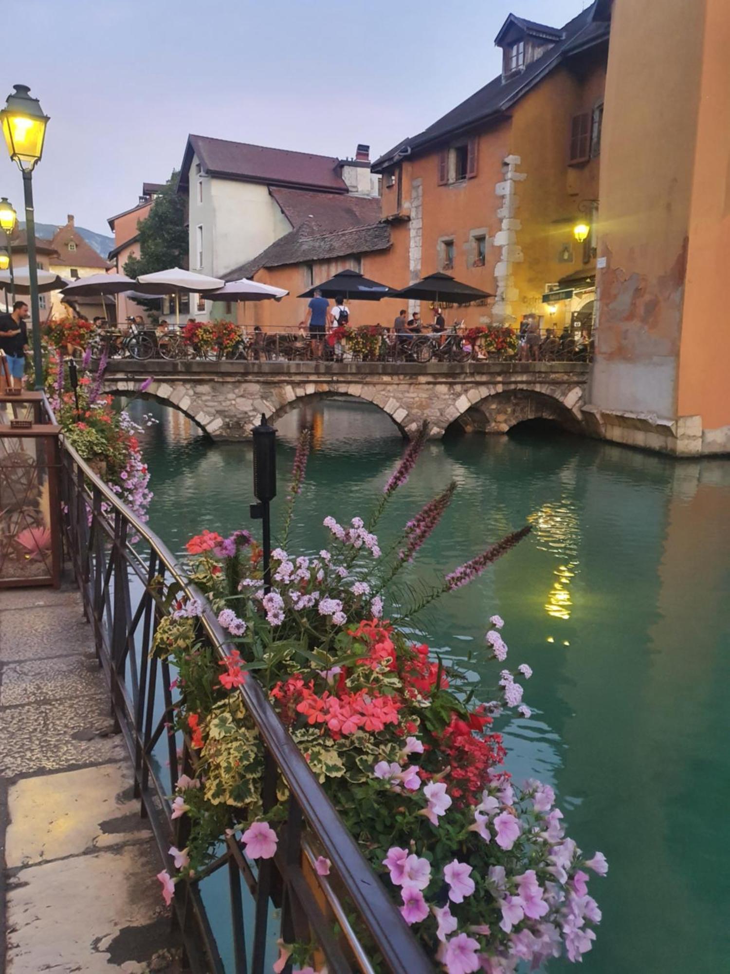 Hyper Centre Annecy Et Bord Du Lac Экстерьер фото