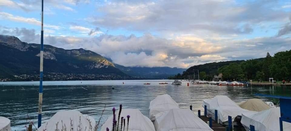 Hyper Centre Annecy Et Bord Du Lac Экстерьер фото