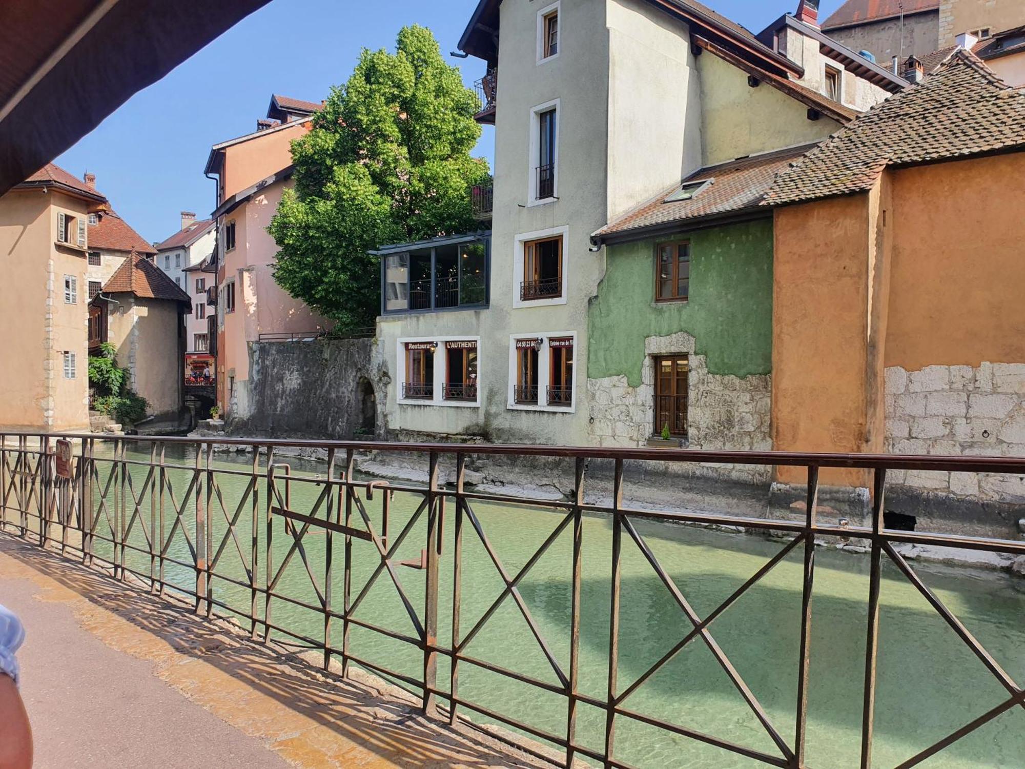 Hyper Centre Annecy Et Bord Du Lac Экстерьер фото
